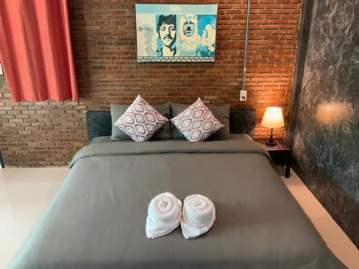 Baan Tonjaeng Resort Chainat Ngoại thất bức ảnh
