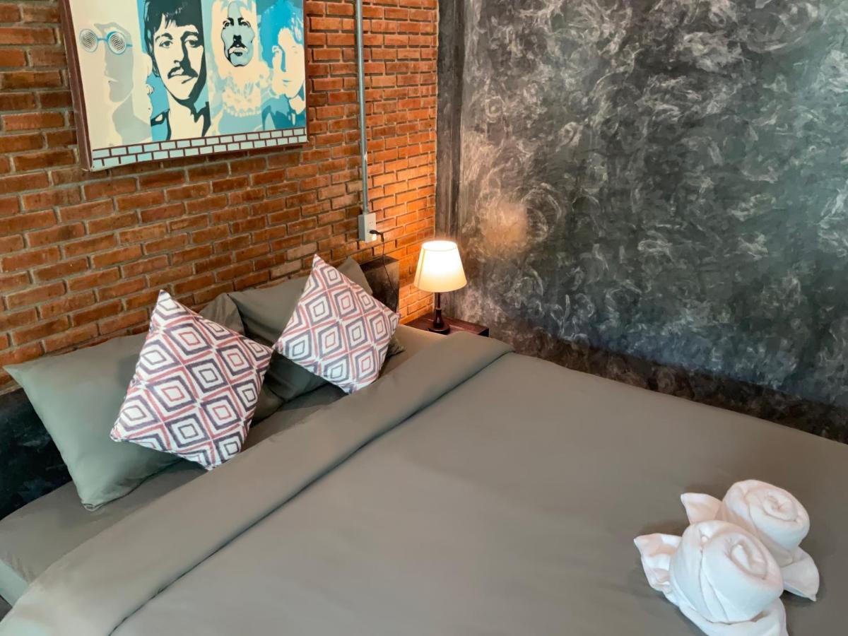 Baan Tonjaeng Resort Chainat Ngoại thất bức ảnh